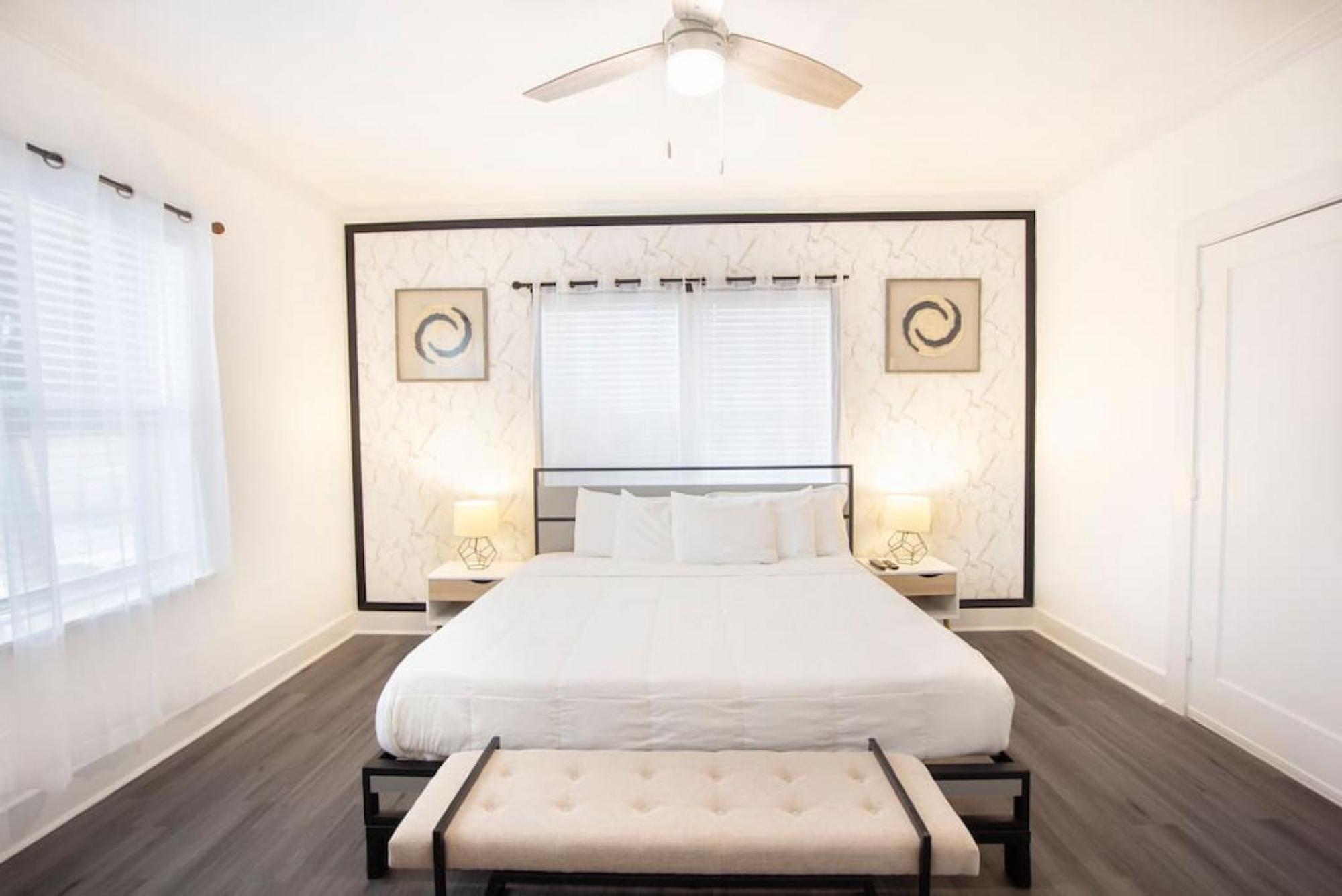 Modern Westshore Tampa Exterior photo